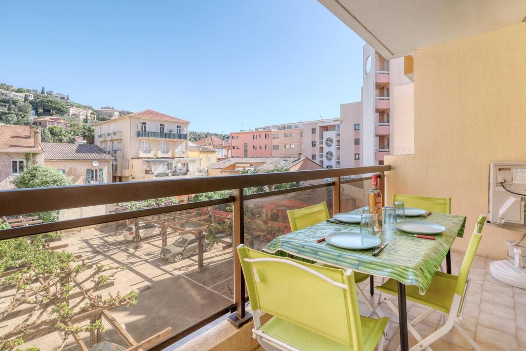 Lavandou - T2 In The City Center - 200 M From The Sea Le Lavandou Εξωτερικό φωτογραφία